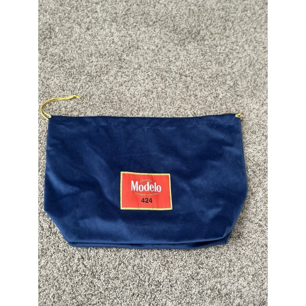Modelo 424 Blue Velvet Drawstring Gift Bag Gold Satin Lining